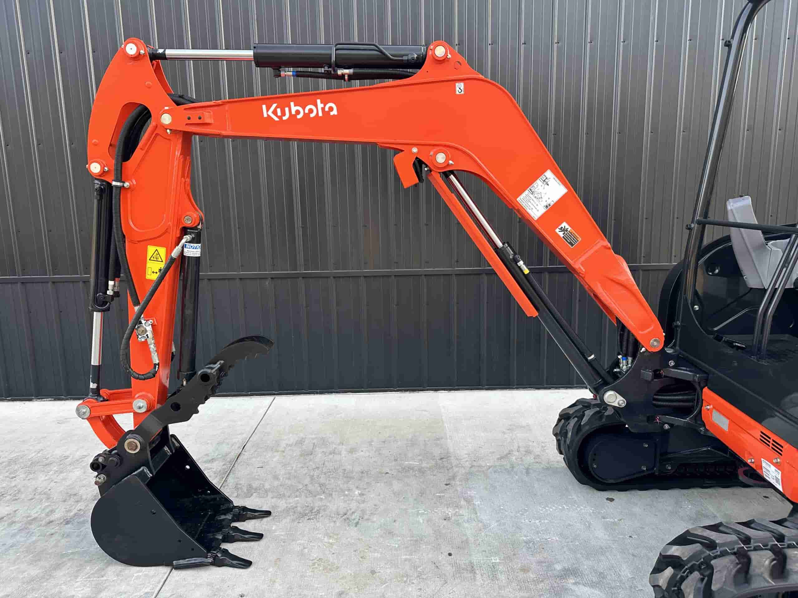 2022 KUBOTA U27-4 LIKE NEW
